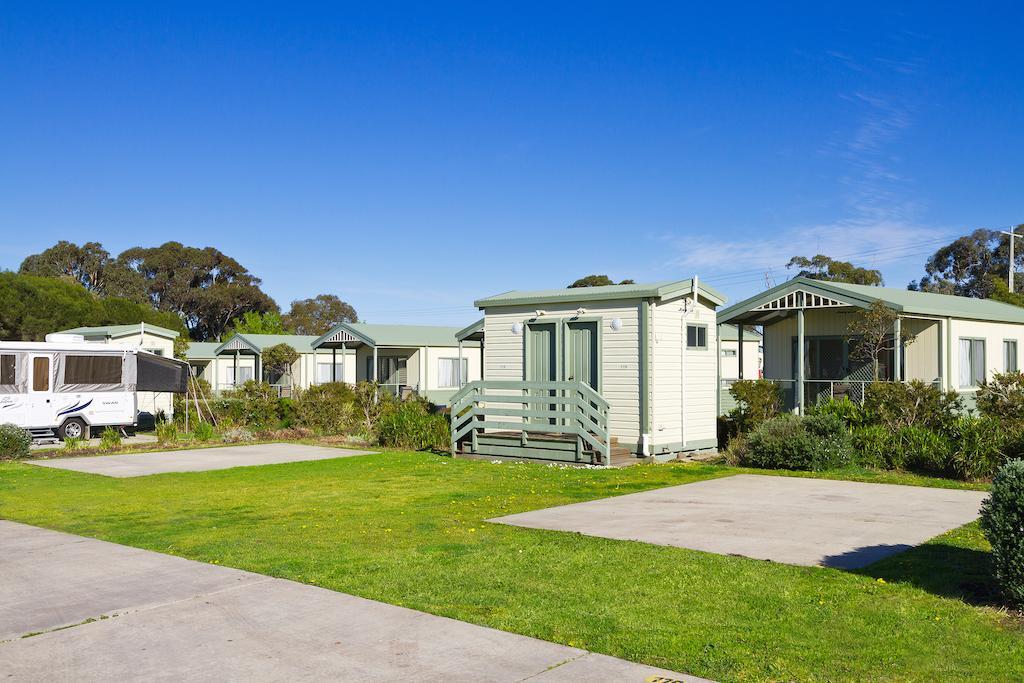 Sandhurst Motel Carrum Downs Buitenkant foto