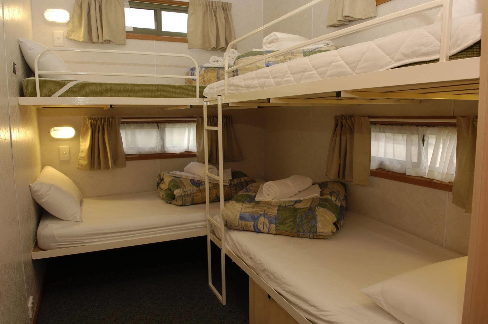 Sandhurst Motel Carrum Downs Buitenkant foto