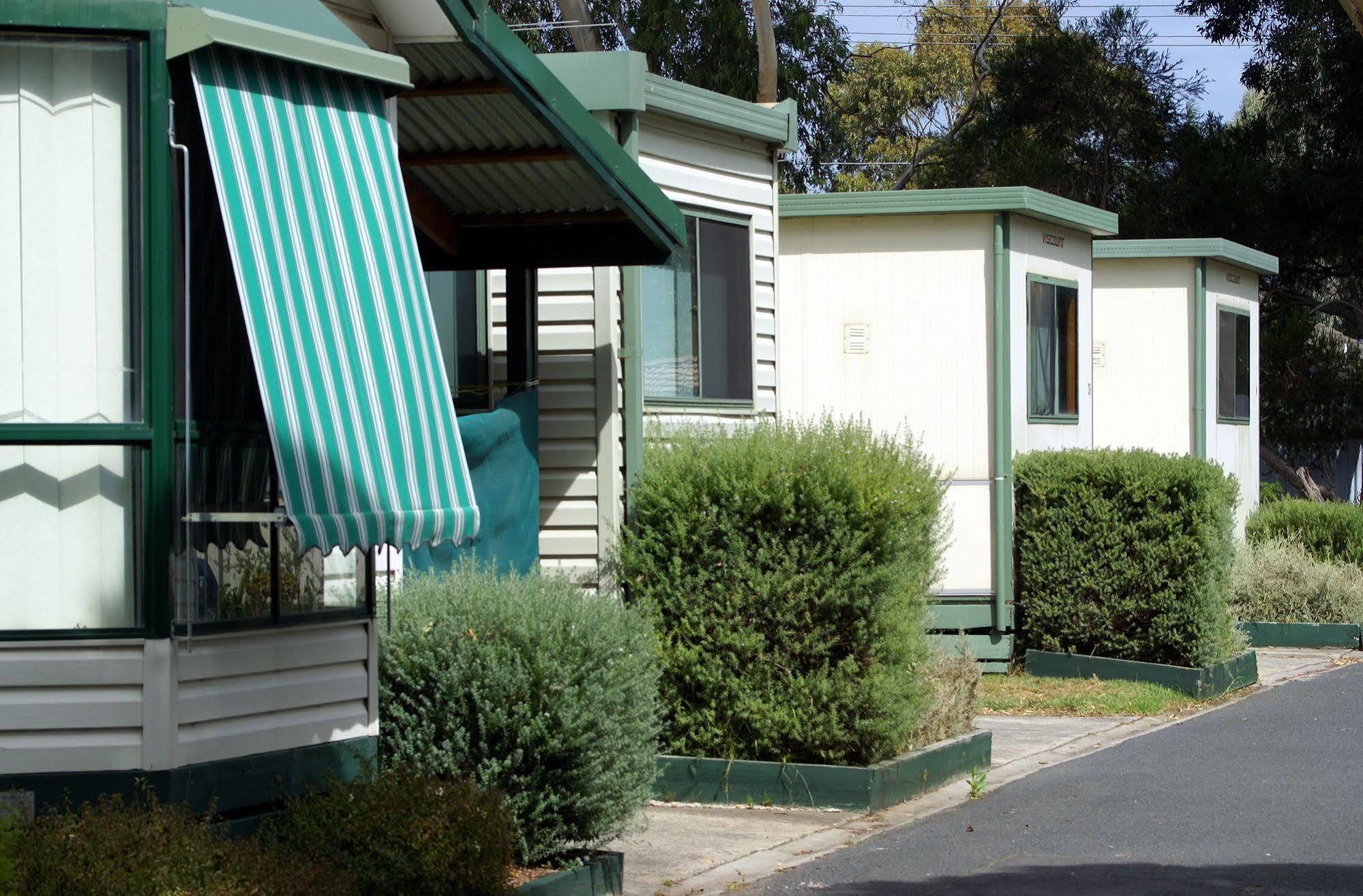 Sandhurst Motel Carrum Downs Buitenkant foto